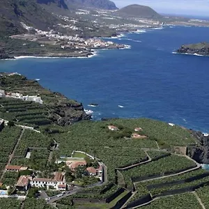https://malpais-trece.in-canary-islands.com